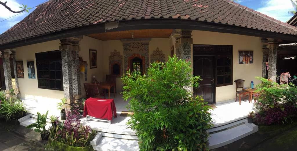 Liang House And Hostel Ubud Dış mekan fotoğraf